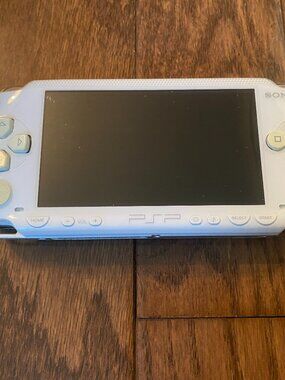 Sony PSP 1000 White Console Only For Parts/Repair
